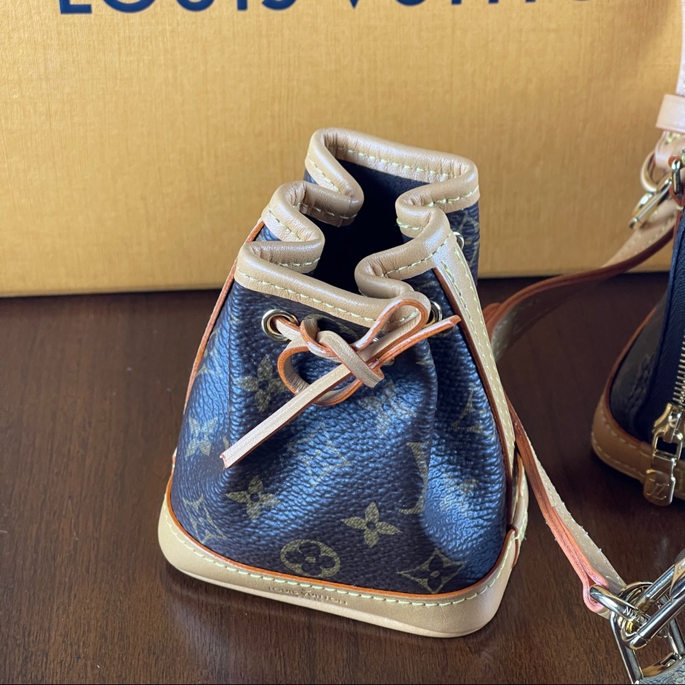 Louis Vuitton Monogram Trio Mini Icons - Picture 4 of 16